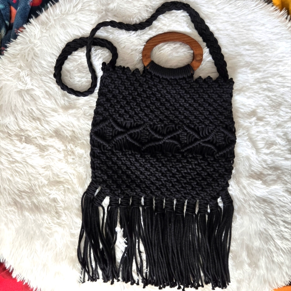 Danielle Nicole Black Macrame Crossbody Bag Nwot - image 1